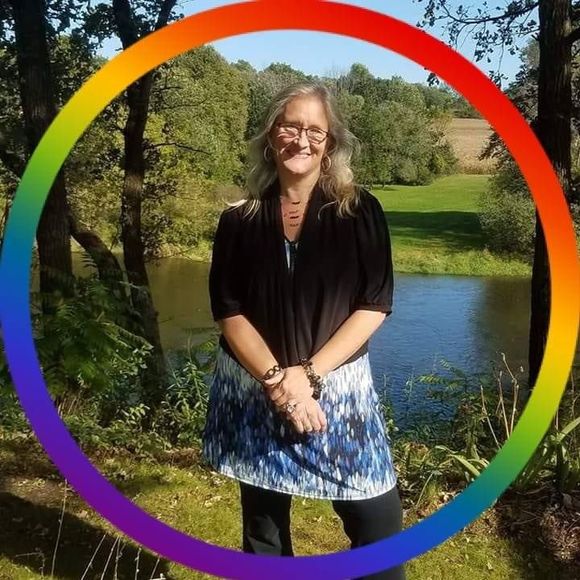 Meet your Posher, Melissa - Picture 1 of 1